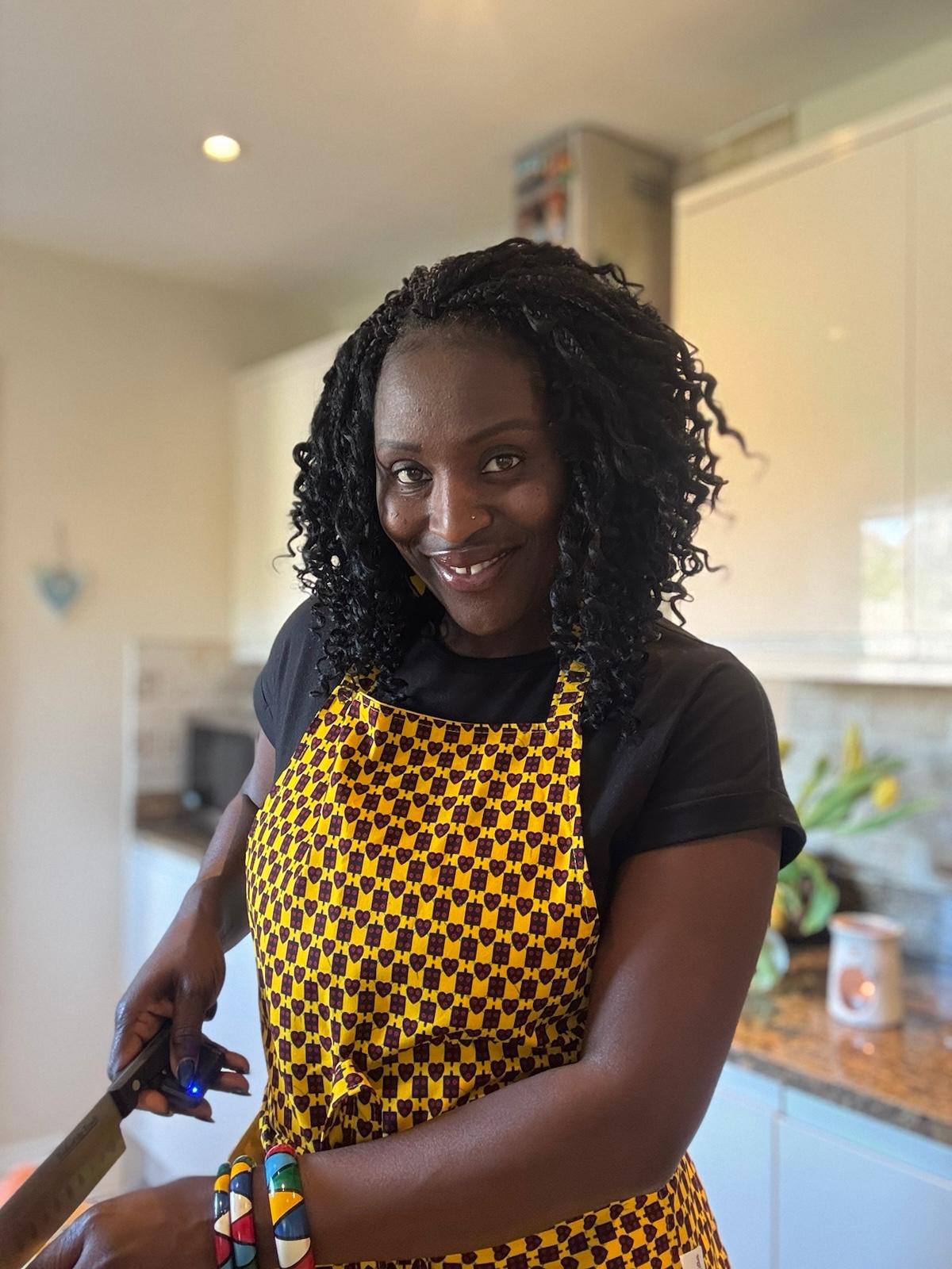 Queenie - Apron