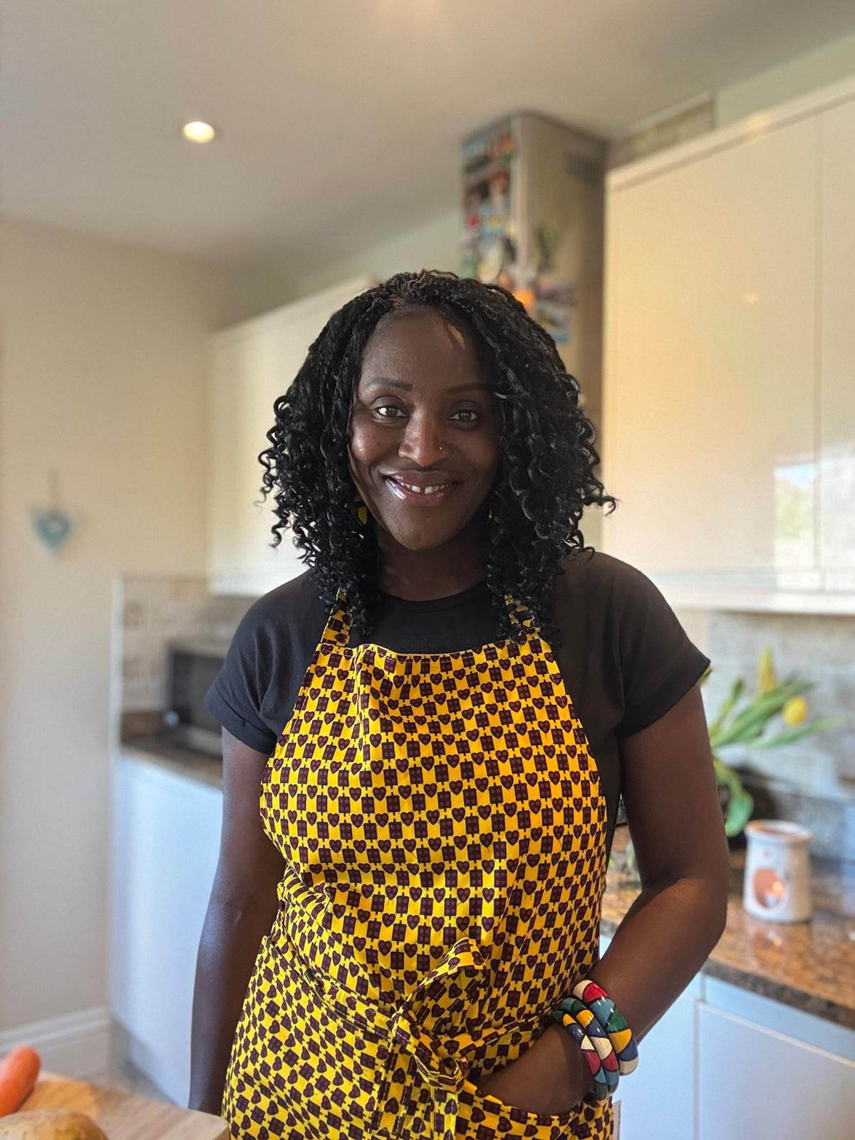 Queenie - Apron