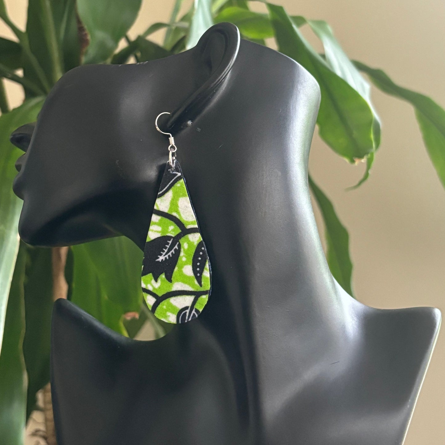 Zaire - Pear drop Earrings