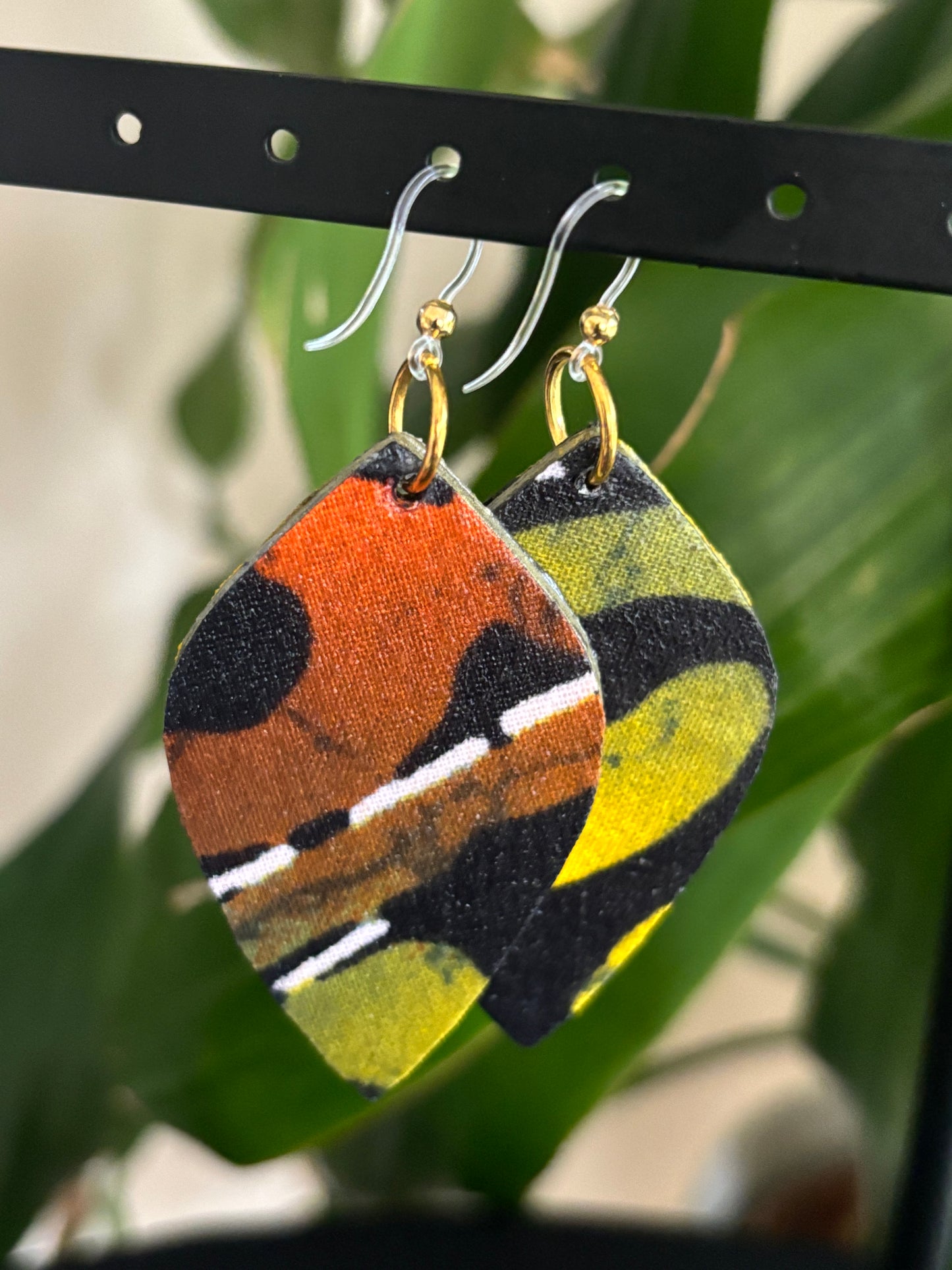 Dakarai - Lantern Shape Earrings