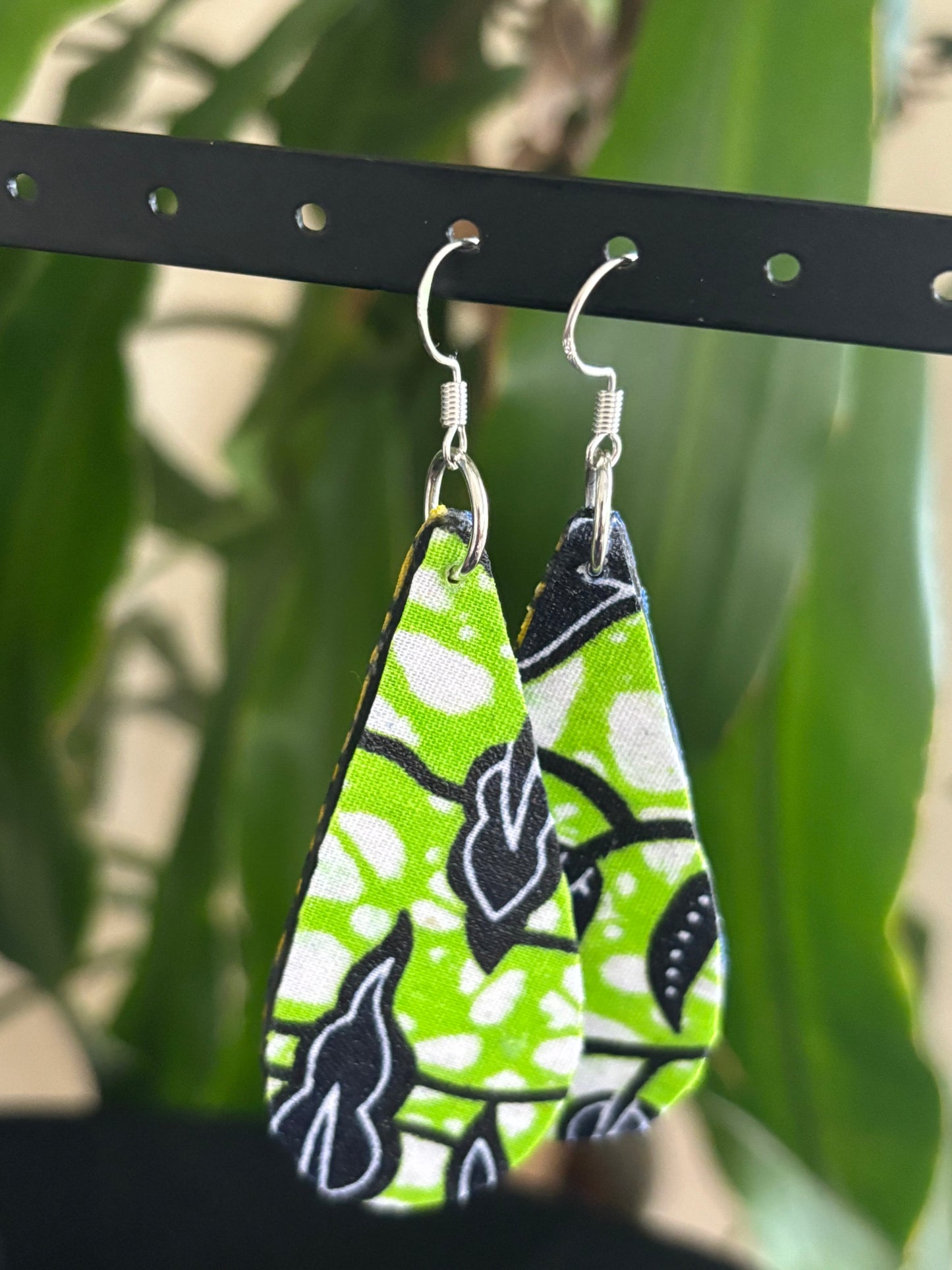 Zaire - Pear drop Earrings