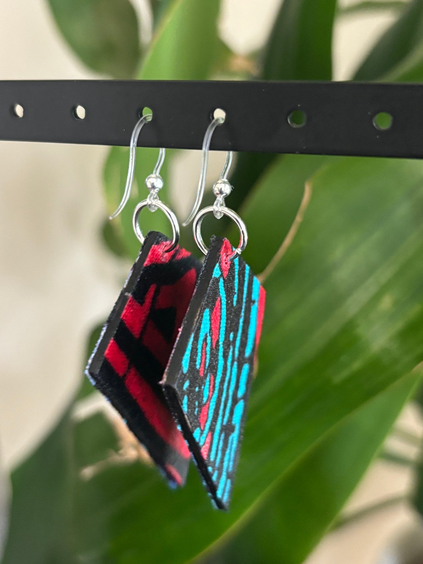 Ige - Kite Shape Earring