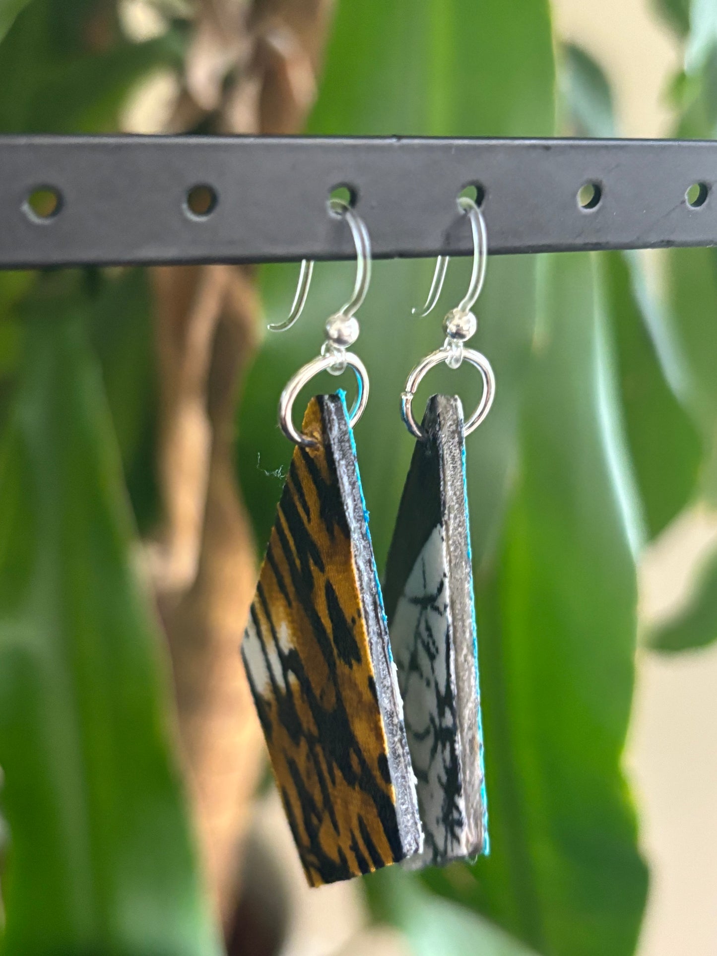 Osiri - Kite Shape Earrings