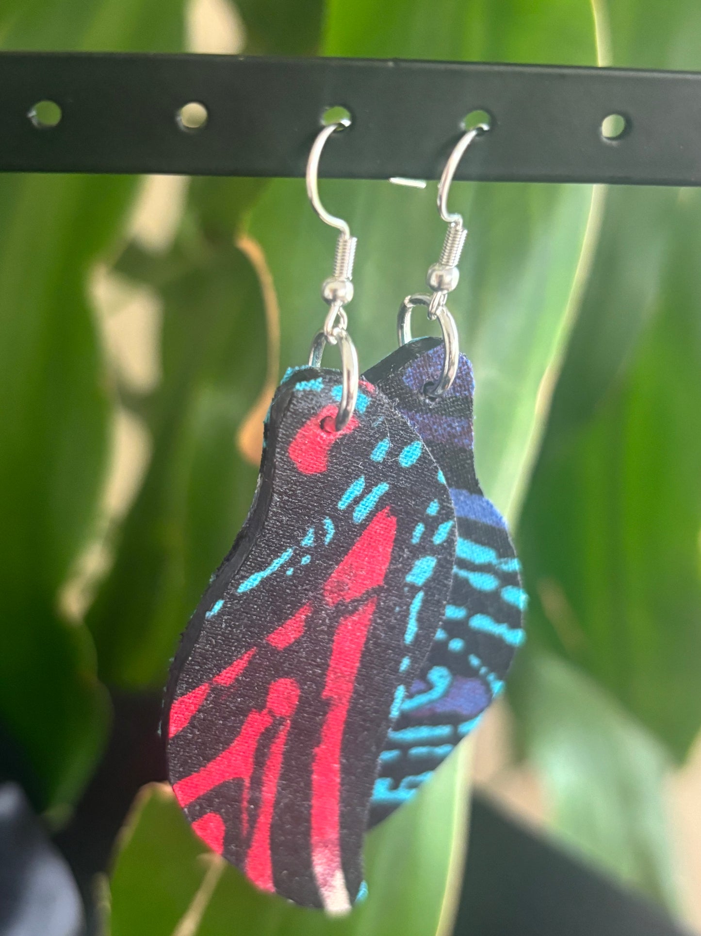 Ige - Leaf Shape Earrings